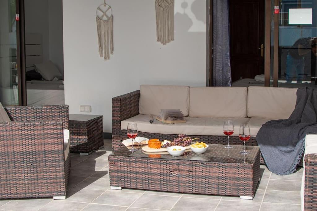 Casa Marlay Spacious, Heated Pool, Bbq & Fast Wi-Fi Only 15 Minutes Walk To Town Playa Blanca  Exteriér fotografie