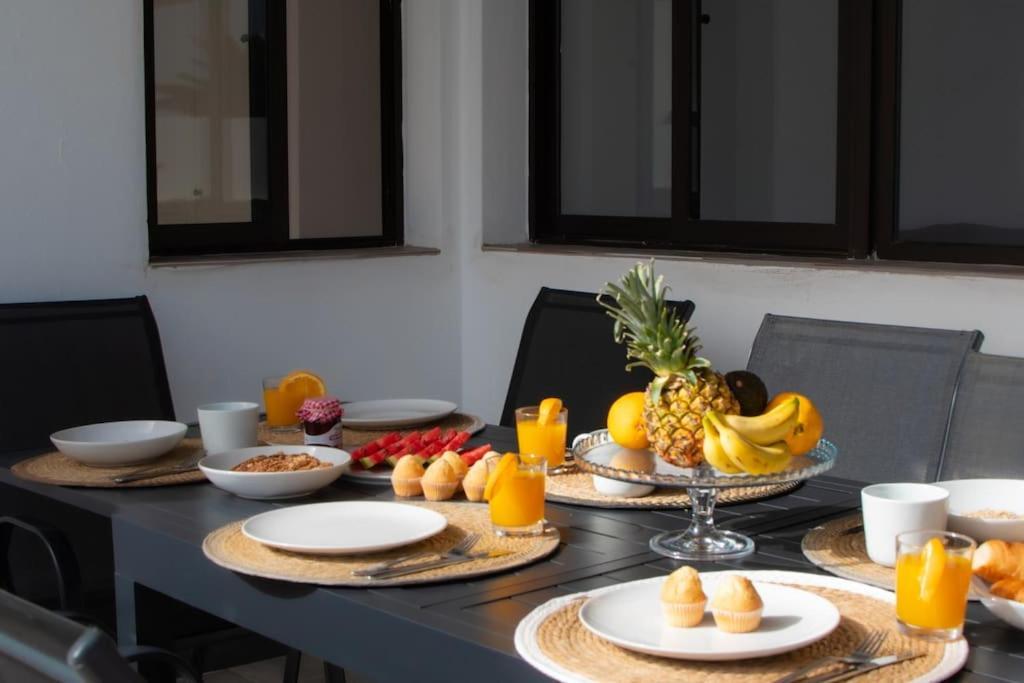 Casa Marlay Spacious, Heated Pool, Bbq & Fast Wi-Fi Only 15 Minutes Walk To Town Playa Blanca  Exteriér fotografie