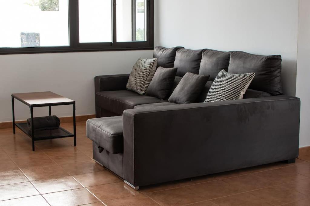 Casa Marlay Spacious, Heated Pool, Bbq & Fast Wi-Fi Only 15 Minutes Walk To Town Playa Blanca  Exteriér fotografie
