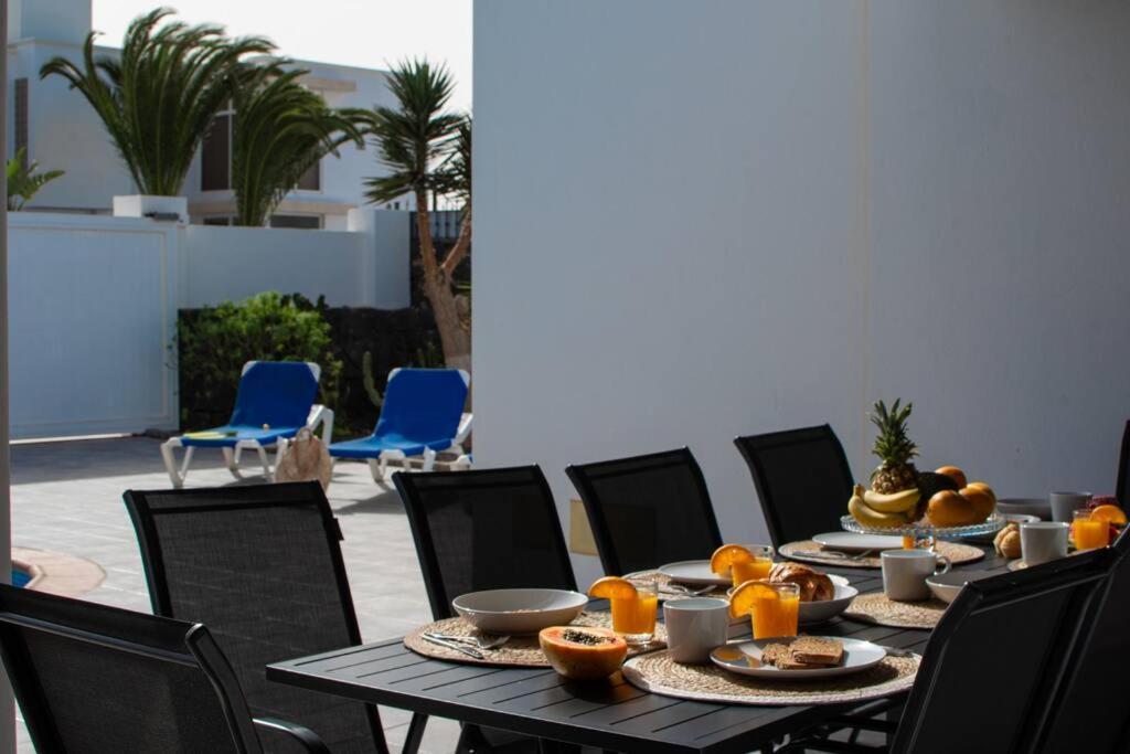 Casa Marlay Spacious, Heated Pool, Bbq & Fast Wi-Fi Only 15 Minutes Walk To Town Playa Blanca  Exteriér fotografie