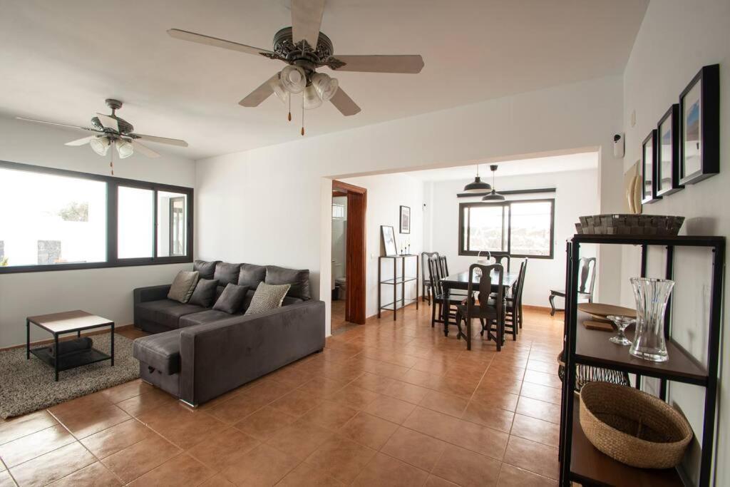 Casa Marlay Spacious, Heated Pool, Bbq & Fast Wi-Fi Only 15 Minutes Walk To Town Playa Blanca  Exteriér fotografie