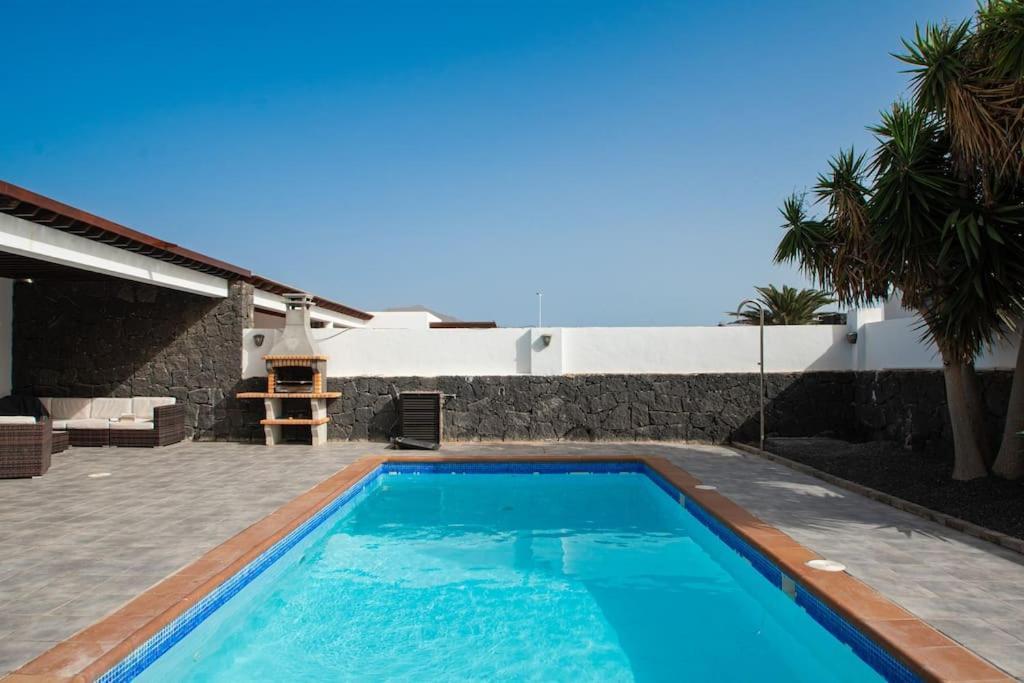 Casa Marlay Spacious, Heated Pool, Bbq & Fast Wi-Fi Only 15 Minutes Walk To Town Playa Blanca  Exteriér fotografie